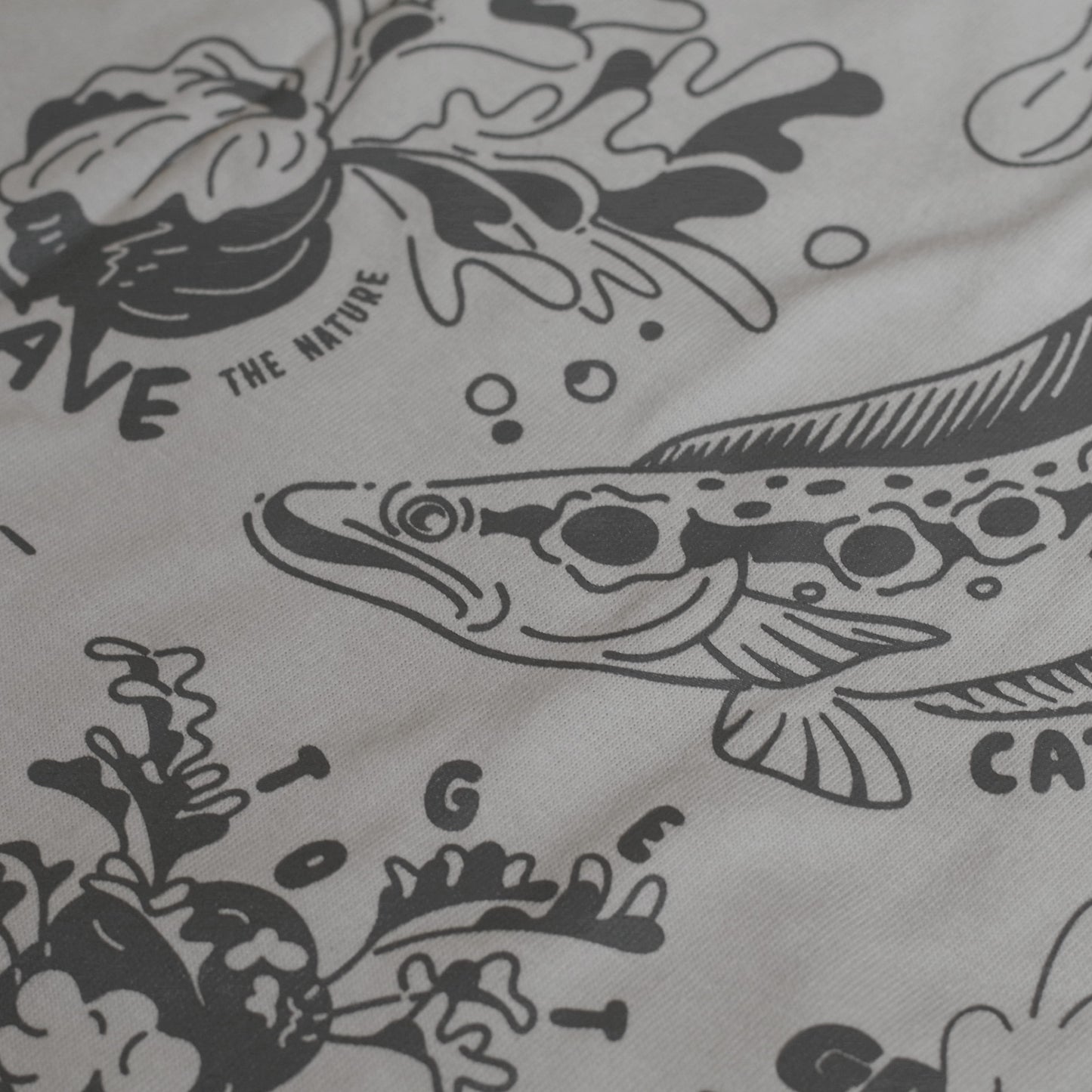 EXPLORING EXOTIC PLANTS 01  L/S TEE Palangka Raya [LIGHT GREY]