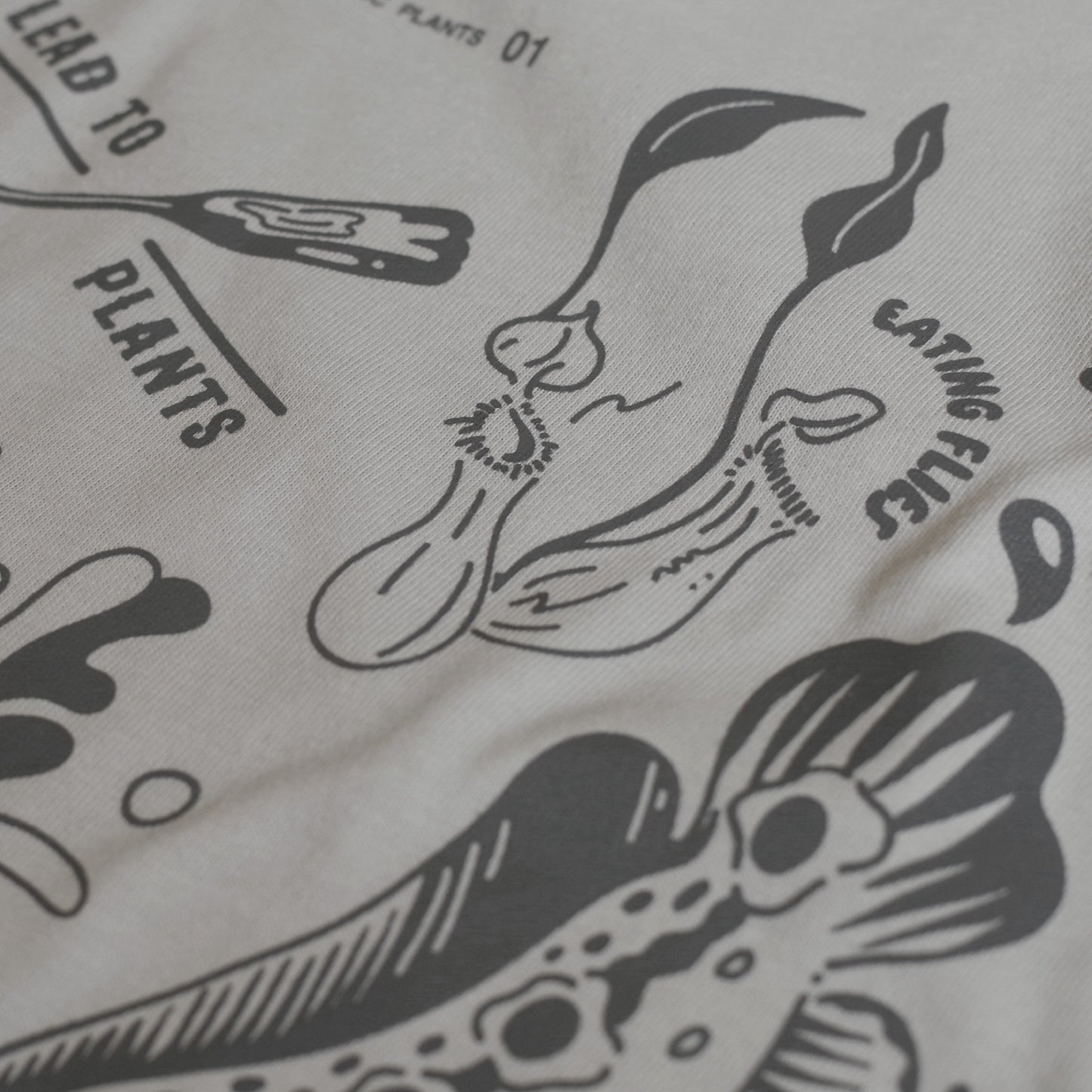 EXPLORING EXOTIC PLANTS 01  L/S TEE Palangka Raya [LIGHT GREY]