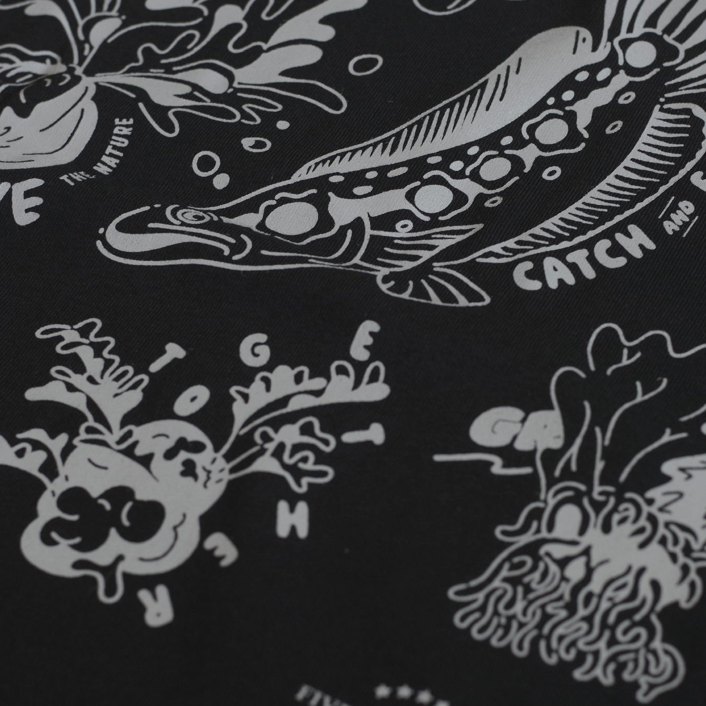 EXPLORING EXOTIC PLANTS 01 TEE Palangka Raya [BLACK]