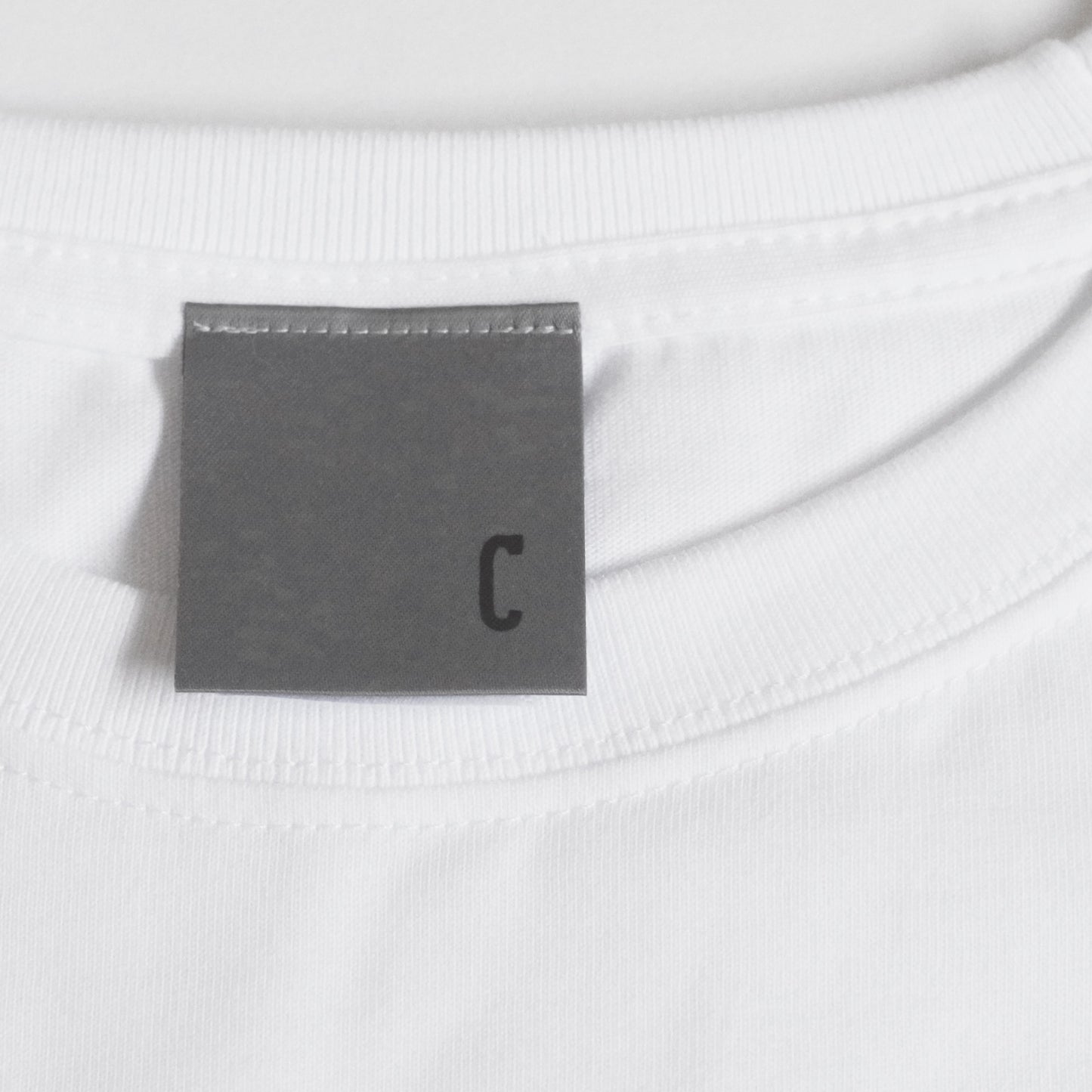 EXPLORING EXOTIC PLANTS 01 TEE Palangka Raya [WHITE]